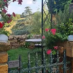 Casa vacanze De St Clair Ville-sur-Jarnioux