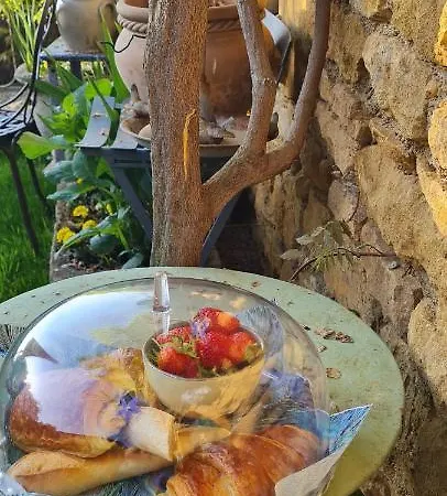 De St Clair Nyaraló Ville-sur-Jarnioux